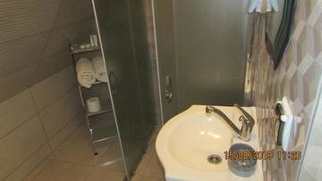 Фото номера Attic Twin Room with Bathroom Отели типа «постель и завтрак» DW U Wajdy г. Бялка-Татшаньска 3
