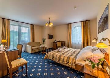 Фото номера Номер-студио с диваном-кроватью Отель Hotel Liptakówka г. Бялка-Татшаньска 2
