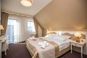 Фото номера Двухместный номер с 1 кроватью Отель Hotel Carlina г. Бялка-Татшаньска 9