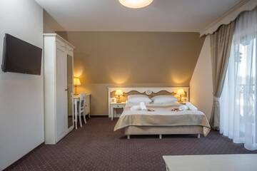 Фото номера Двухместный номер с 1 кроватью Отель Hotel Carlina г. Бялка-Татшаньска 19