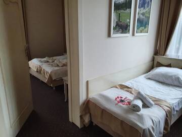 Фото номера Suite (4 Adults) without balcony Отель Hotel Carlina г. Бялка-Татшаньска 3