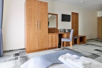 Фото номера Стандартный трехместный номер Отель Hotel Bystra г. Бялка-Татшаньска 2