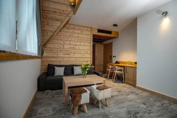 Фото номера Семейный номер Делюкс Апарт-отели Hotel Litworowy Staw г. Бялка-Татшаньска 8