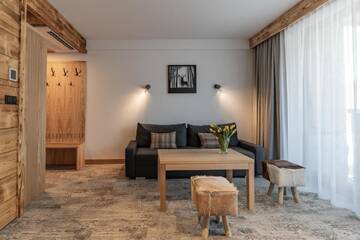Фото номера Семейный номер Делюкс Апарт-отели Hotel Litworowy Staw г. Бялка-Татшаньска 10