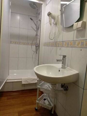 Фото номера Апартаменты с 3 спальнями Апартаменты Apartament u Gabrysi г. Бялка-Татшаньска 40